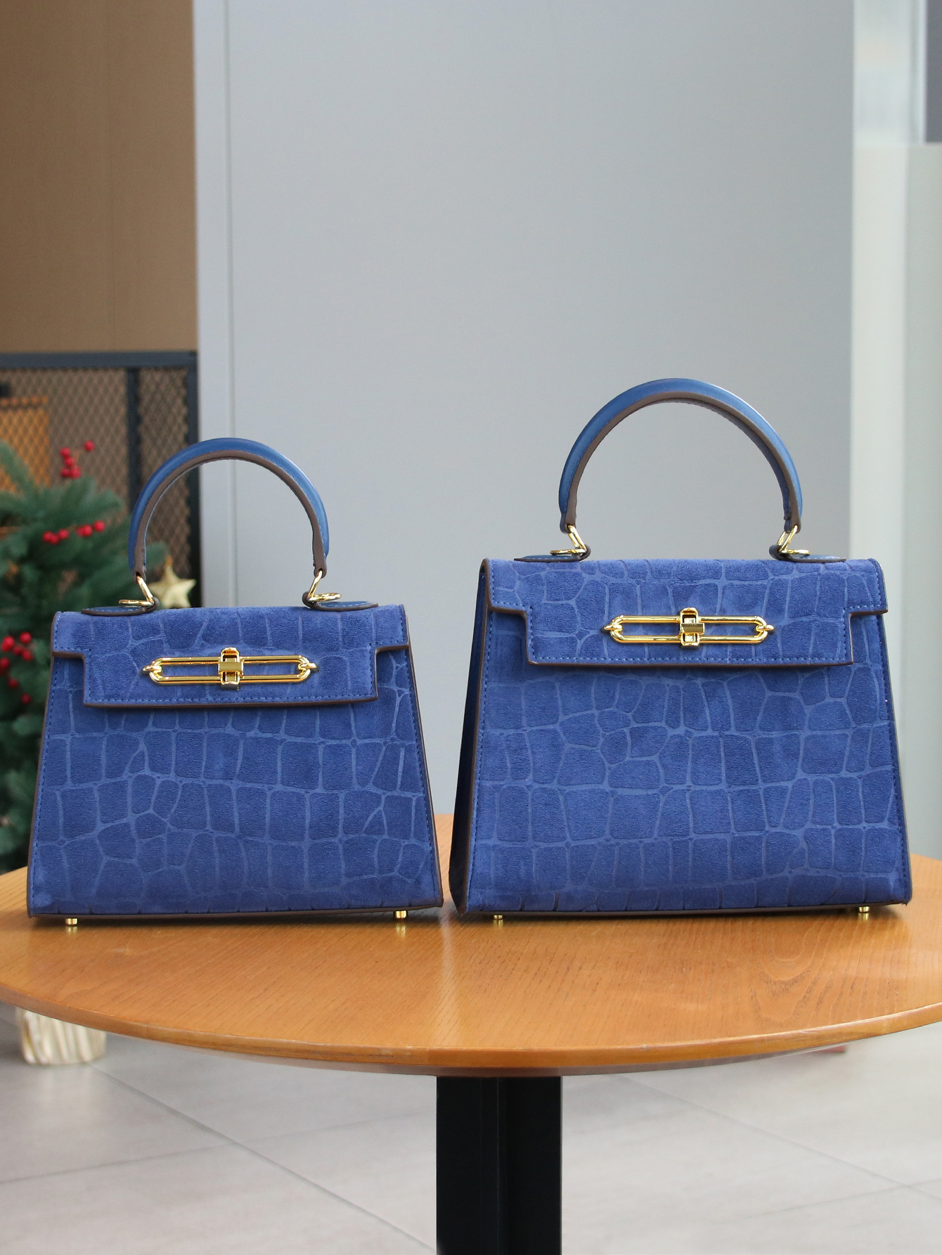 Fall/winter 2025 retro frosted - Leatherwork Patterns Free review and price